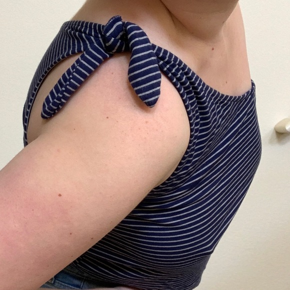 AE Soft & Sexy One-Shoulder Cropped Tank Top Navy Blue Gray medium - Picture 4 of 8